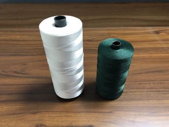 मछली पकड़ने से निपटने के लिए हरे रंग के साथ नायलॉन सुतली